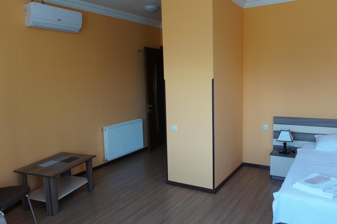 Villa Qero Batumi Kültér fotó
