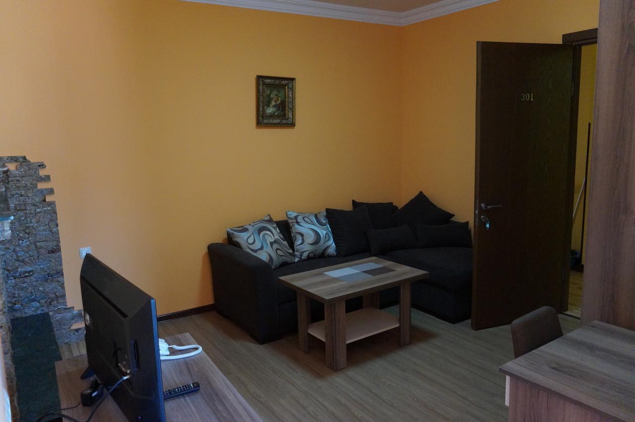 Villa Qero Batumi Kültér fotó